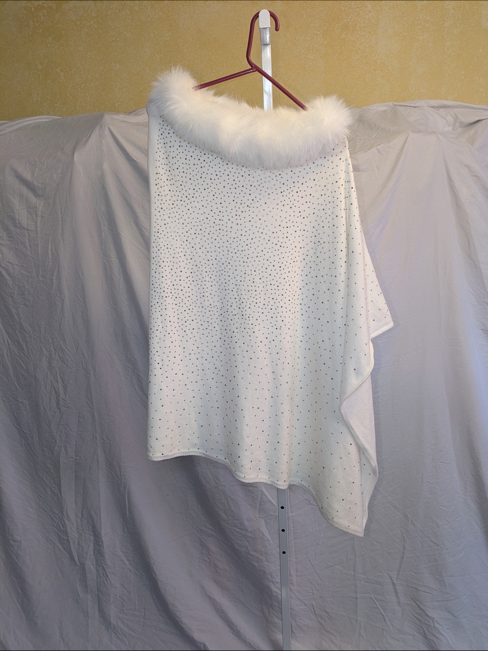 La Fiorentina White Embellished Poncho with Faux Fur Trim - One Size(MSRP: $269)
